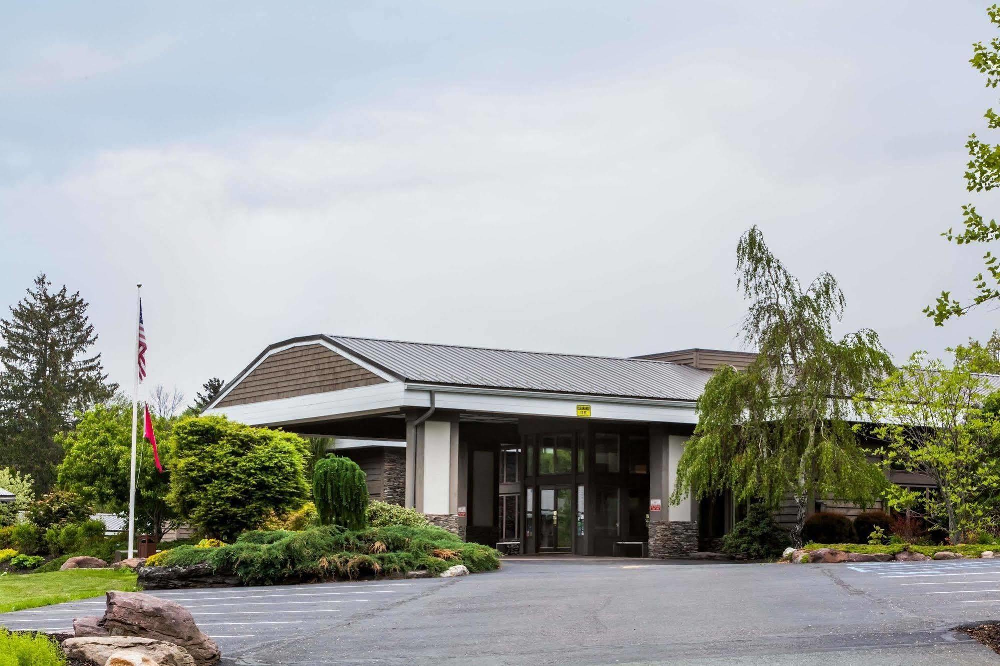 Ramada By Wyndham Rock Hill At Sullivan Center Kültér fotó