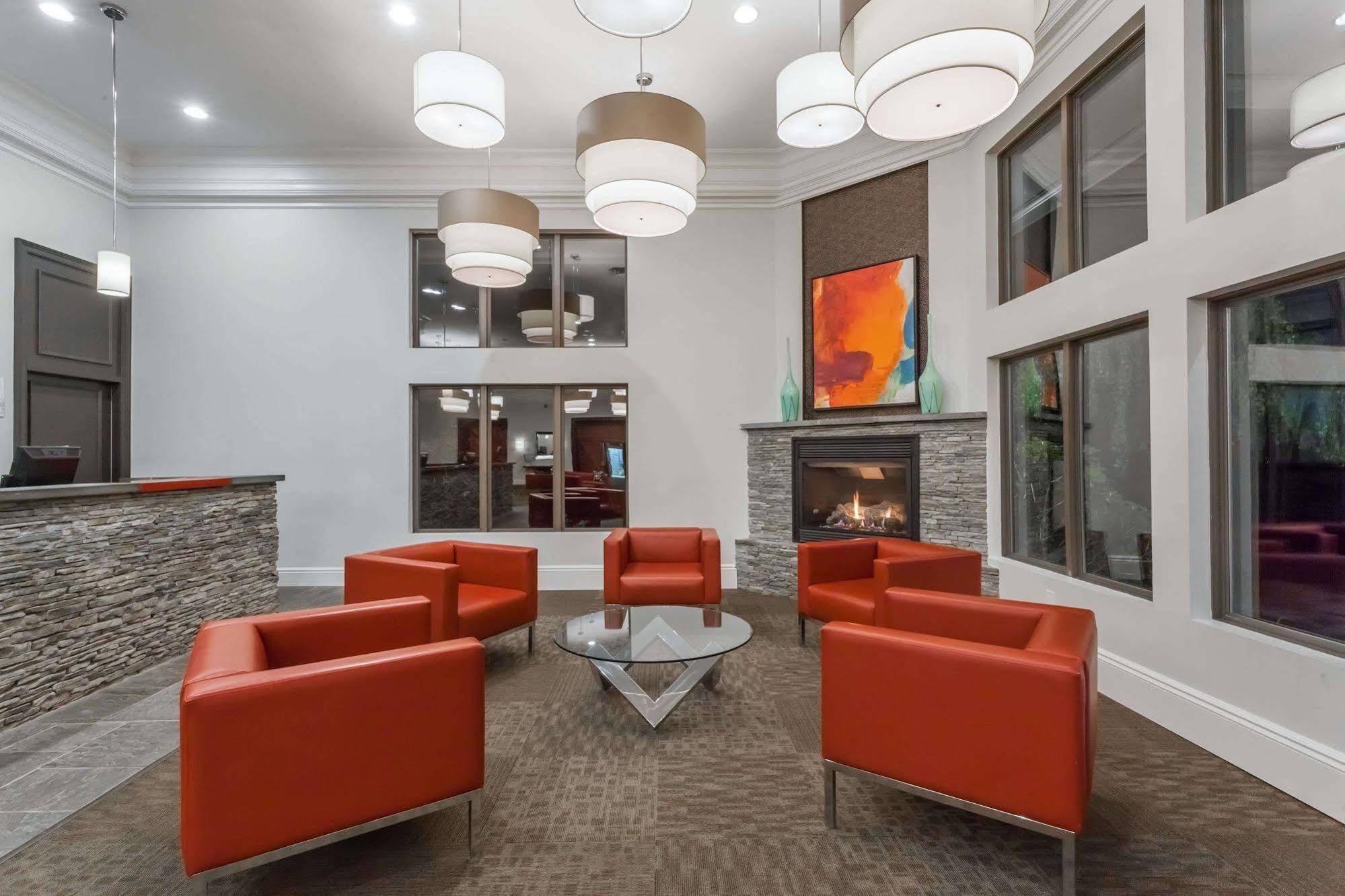 Ramada By Wyndham Rock Hill At Sullivan Center Kültér fotó