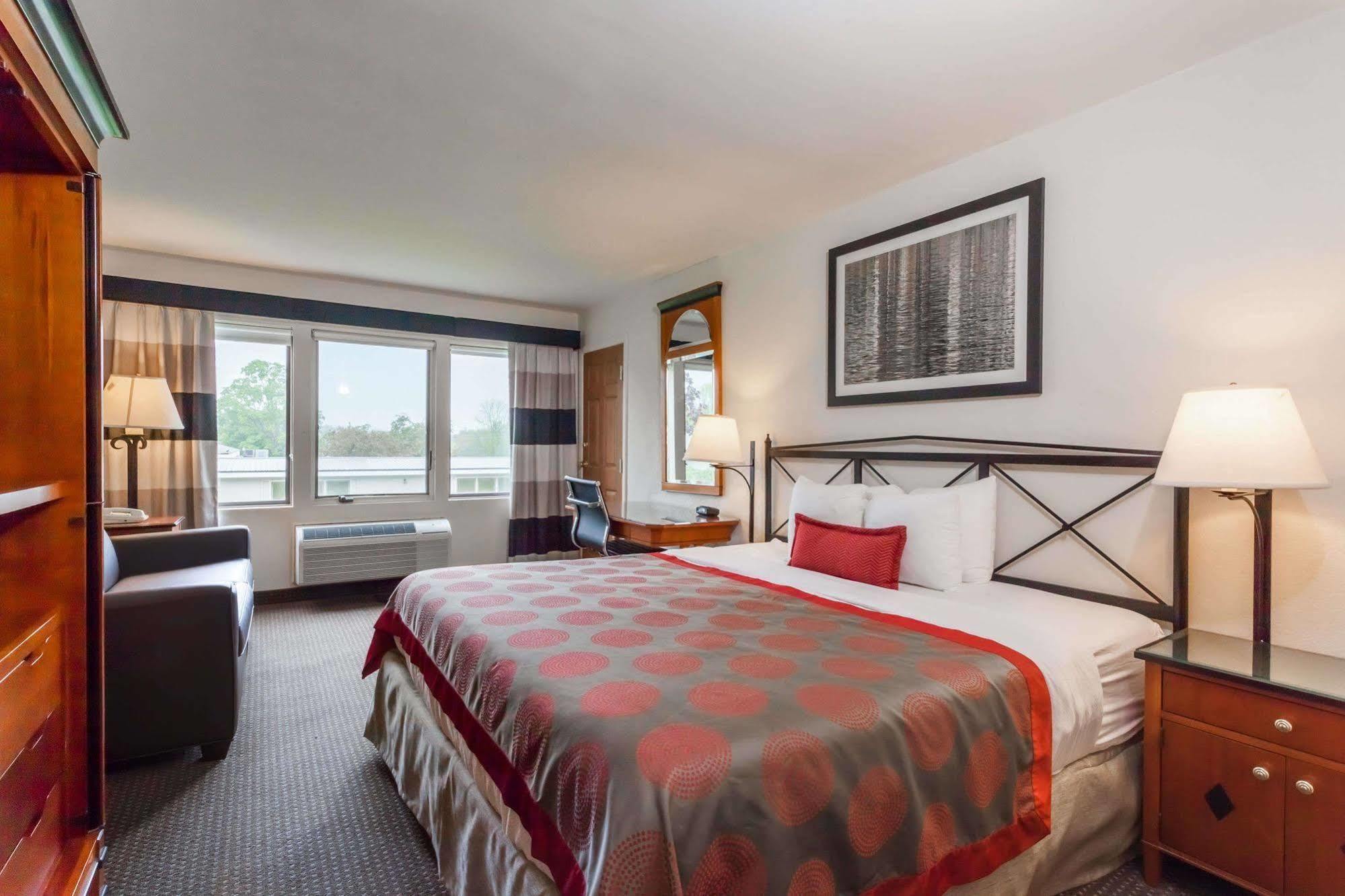 Ramada By Wyndham Rock Hill At Sullivan Center Kültér fotó