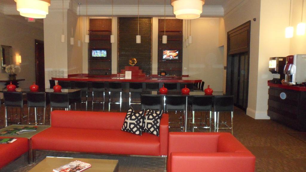 Ramada By Wyndham Rock Hill At Sullivan Center Kültér fotó