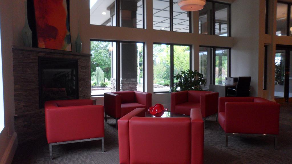 Ramada By Wyndham Rock Hill At Sullivan Center Kültér fotó